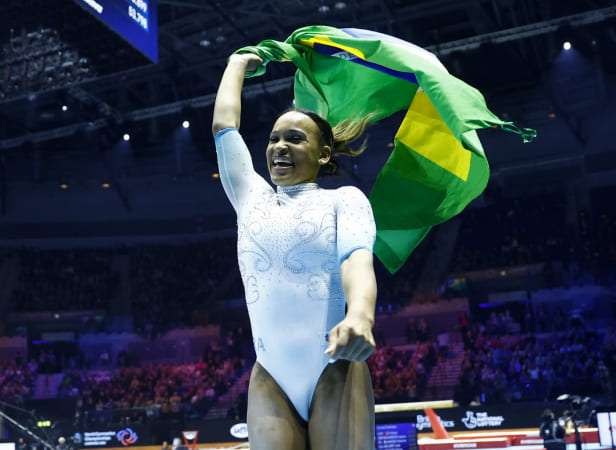 Ginástica: Rebeca Andrade conquista o ouro no individual