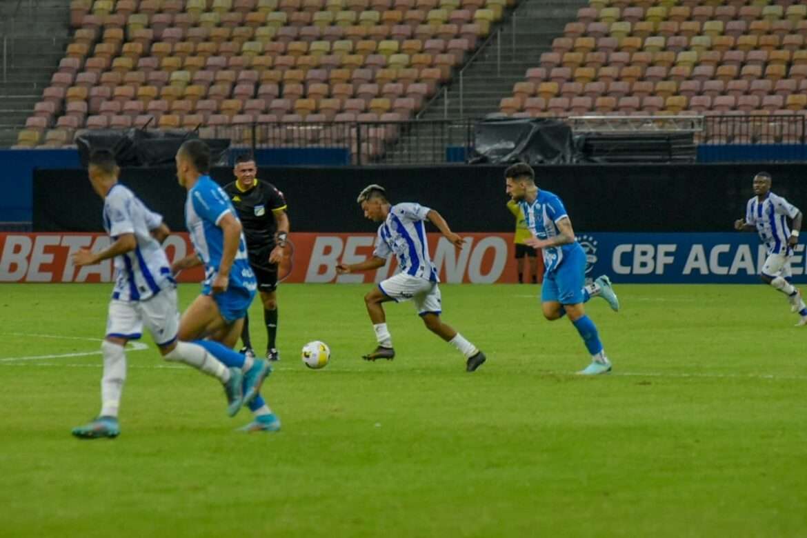 Na Arena da Amazônia, São Raimundo e Paysandu empatam em jogo de ida da semifinal da Copa Verde 2022