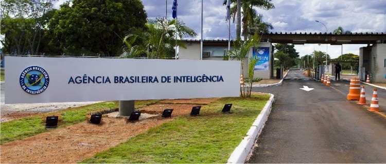 Cancelada audiência sobre interferência da Abin em investigação da Polícia Federal contra filho de Bolsonaro