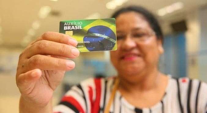 Auxílio Brasil começa a ser pago nesta quinta (17); veja calendário