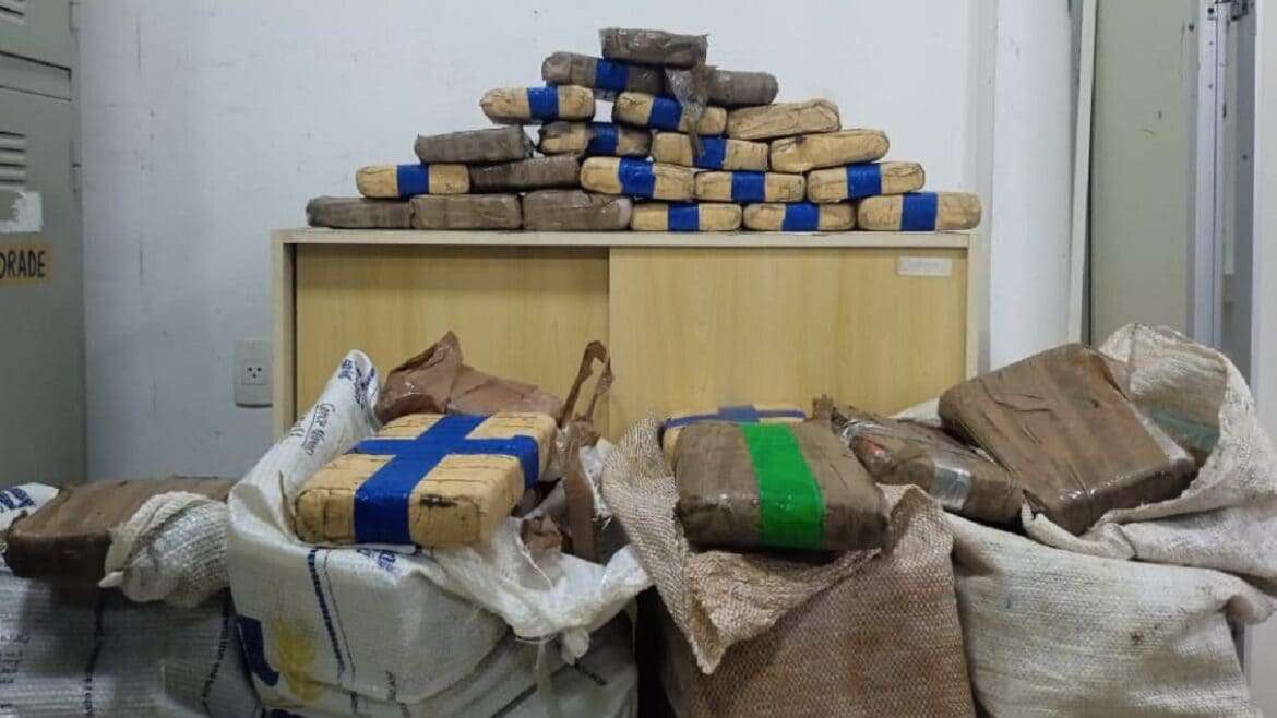 Mais de 130 Kg de drogas são apreendidos durante patrulhamento no interior