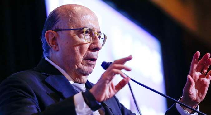 'Orçamento de 2023 não reflete as reais necessidades do Brasil', diz Meirelles