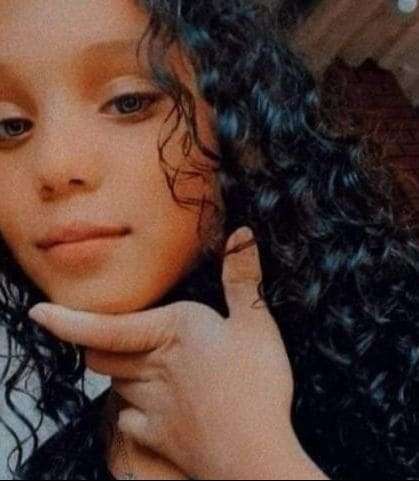 Adolescente desaparecida é encontrada morta e enterrada em quintal