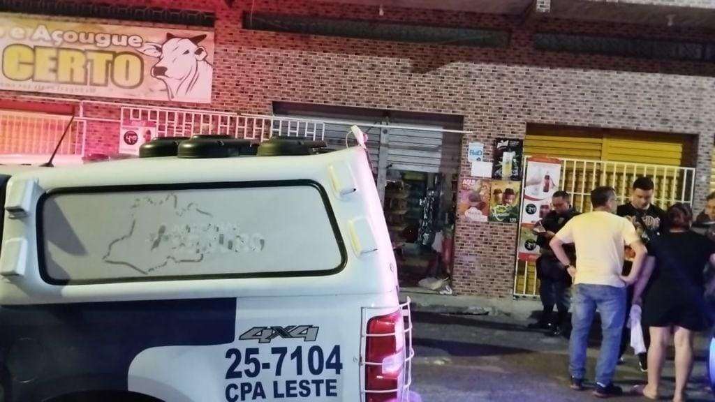 Dono de mercadinho é executado com mais de 30 tiros na Zona leste de Manaus