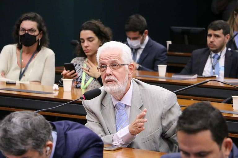 Comissão aprova projeto que uniformiza conceito de pescador artesanal para fins previdenciários