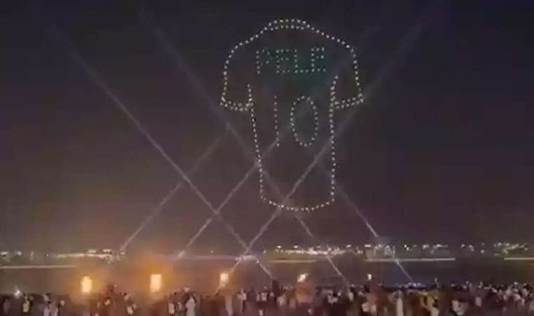 Fifa faz homenagem a Pelé com drones no Qatar