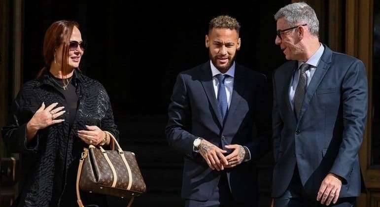 Neymar é absolvido em julgamento por supostas irregularidades em sua contratação pelo Barcelona