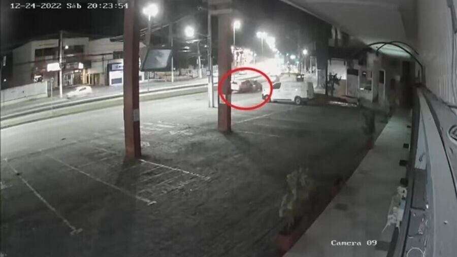 Vídeo mostra momento em que motorista alcoolizado bate em carro e mata bebê em Niterói