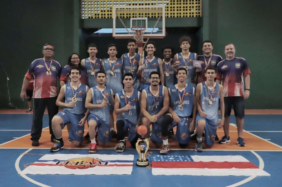 Seleções locais embarcam para o Campeonato Brasileiro de Basquete Sub-18 com apoio da Prefeitura de Manaus