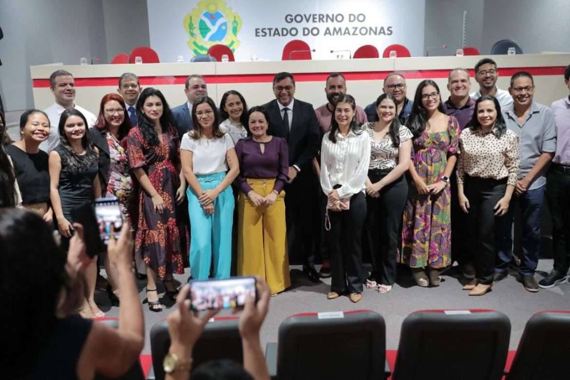 Governador Wilson Lima dá posse a 30 aprovados no concurso público do Detran Amazonas
