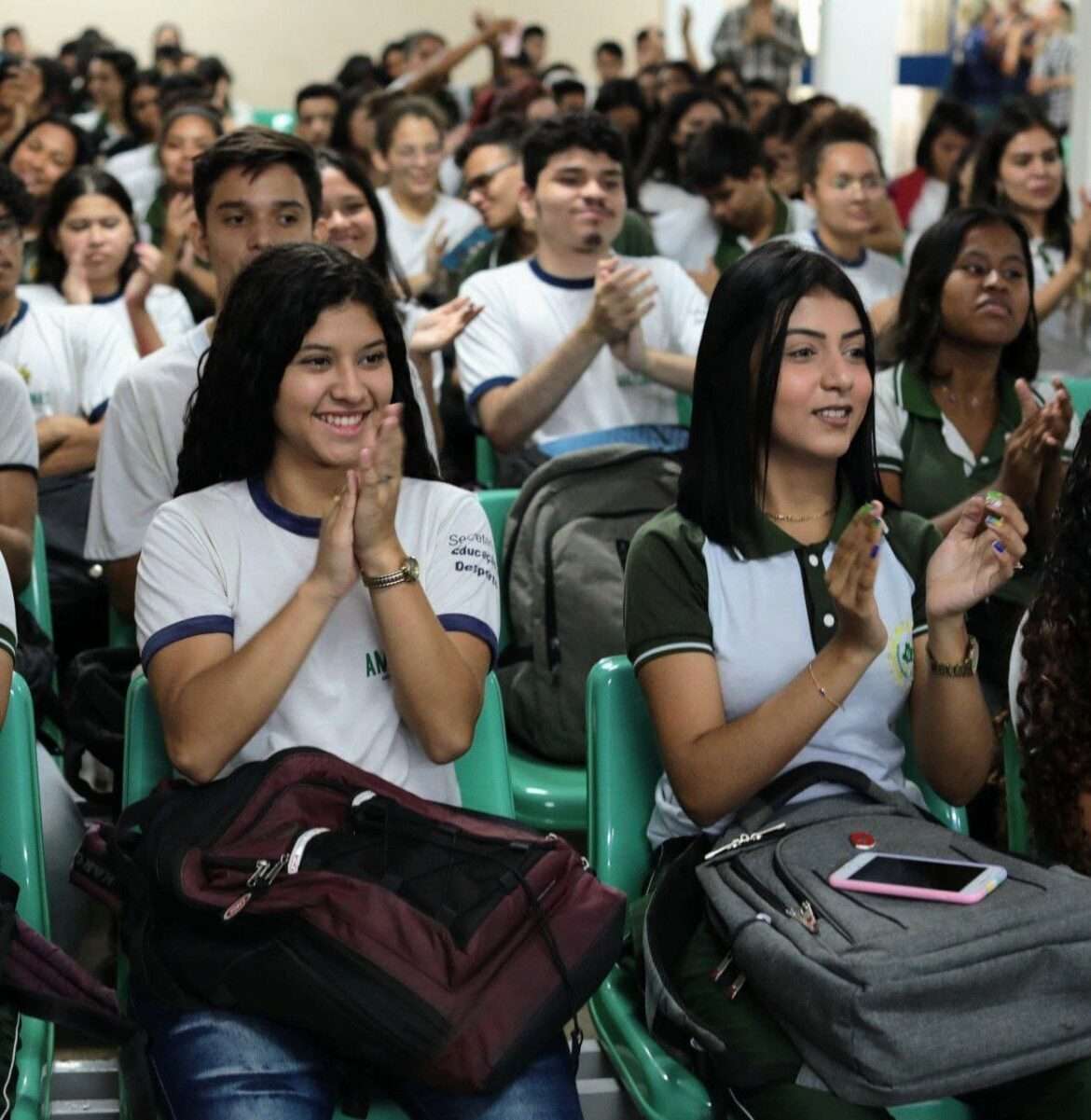 "O Mundo Encantado do Natal" chega aos alunos da rede pública estadual de ensino