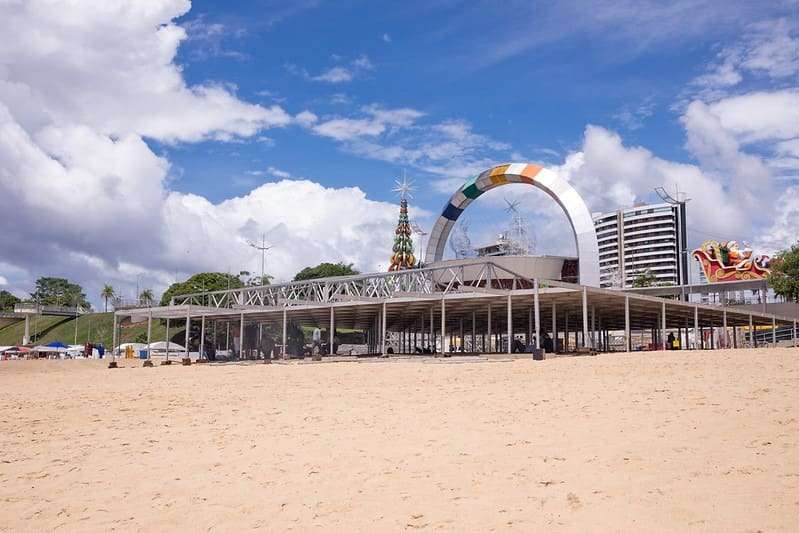 Prefeitura de Manaus inicia montagem da estrutura do Réveillon 2023