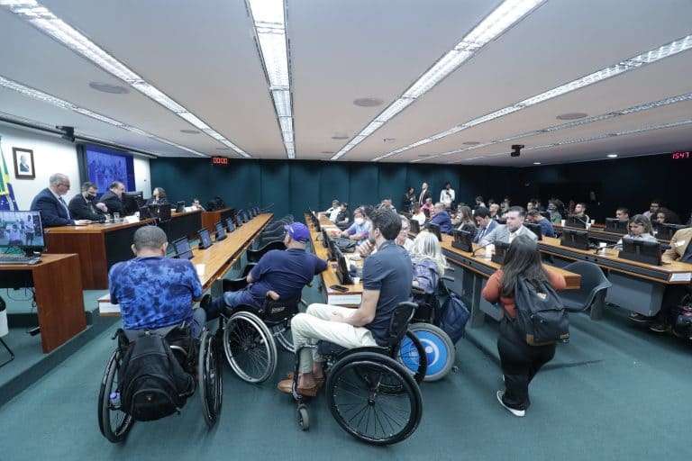 Dirigentes prestam contas a deputados sobre resultados dos esportes paralímpicos