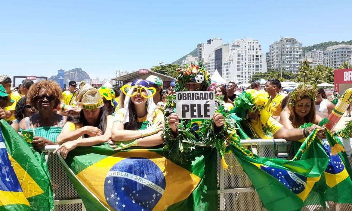 Torcedores Estão Empolgados No Fifa Fan Fest Rio Amazônia Sem Fronteira