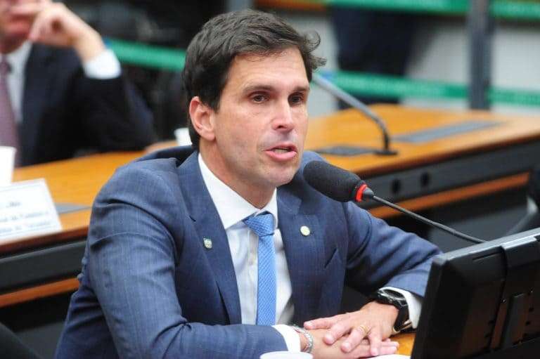 Comissão aprova projeto que define repasse mínimo da União ao Fundeb