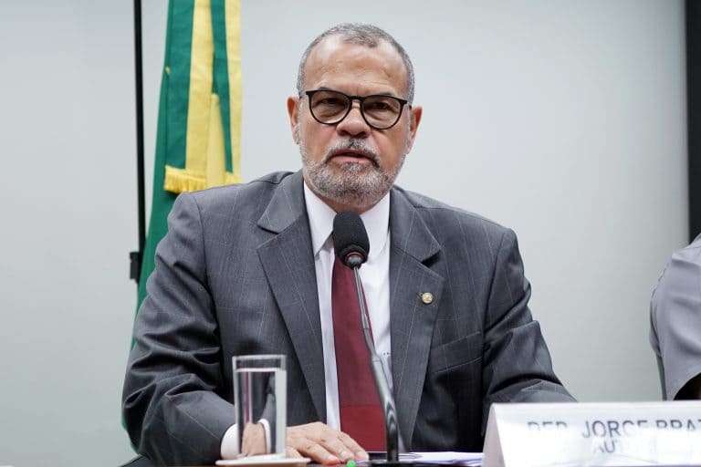 Comissão aprova projeto que permite a usuário acompanhar andamento de reclamação à Aneel e Anatel