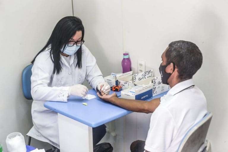 Comissão debate atendimento a pacientes com diabetes no SUS