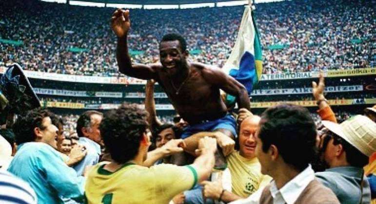 Conmebol faz homenagem a Pelé no Catar, mas ídolos brasileiros não comparecem