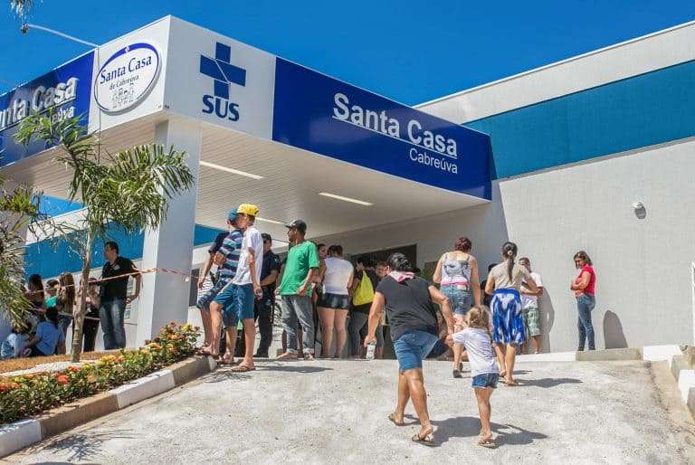 Sancionada lei que libera R$ 2 bi para Santas Casas que prestam serviços ao SUS