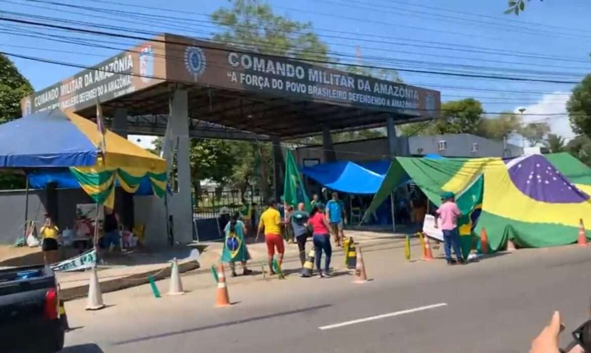 Acampamento bolsonarista é desmontado em Manaus