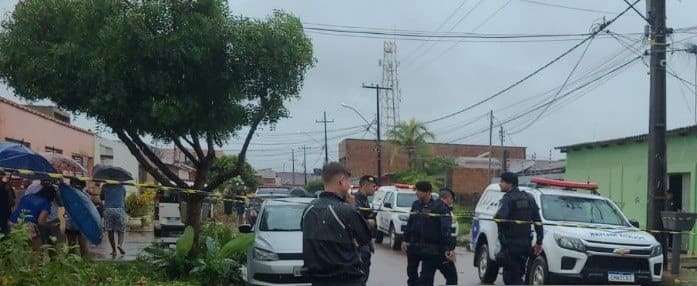 Revoltado com separação homem invade casa da ex, atira em PMs e se mata em Porto Velho