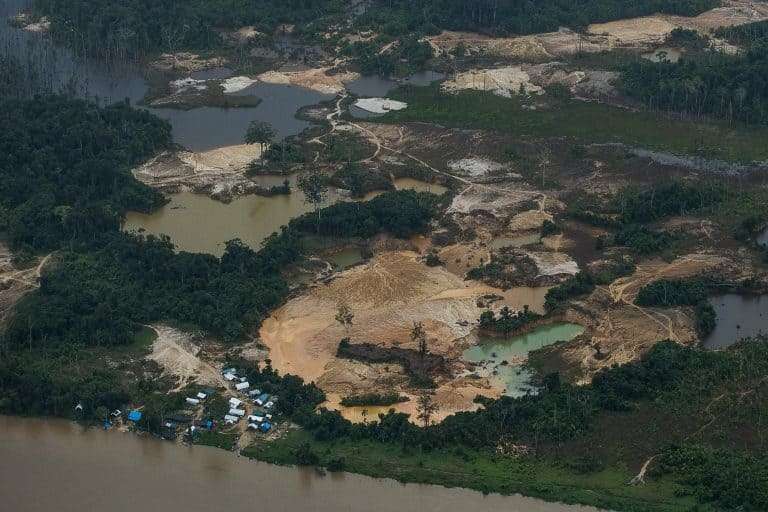 Projeto prevê punição para mineração ilegal em terras indígenas