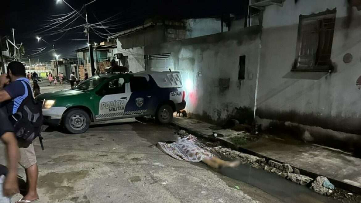 Jovem de 22 anos é executado com cinco tiros no Tarumã