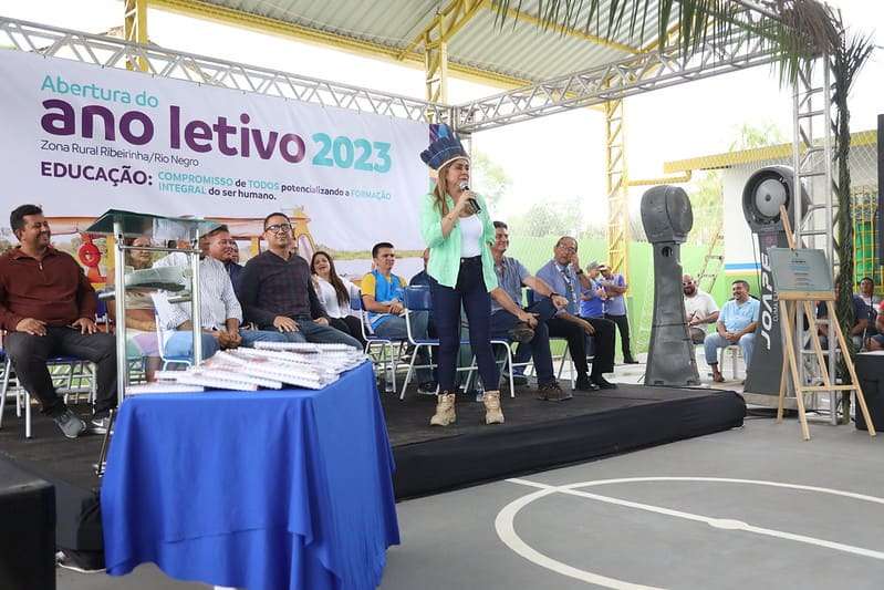 Reinauguração de escola municipal marca abertura do ano letivo em comunidades do rio Negro