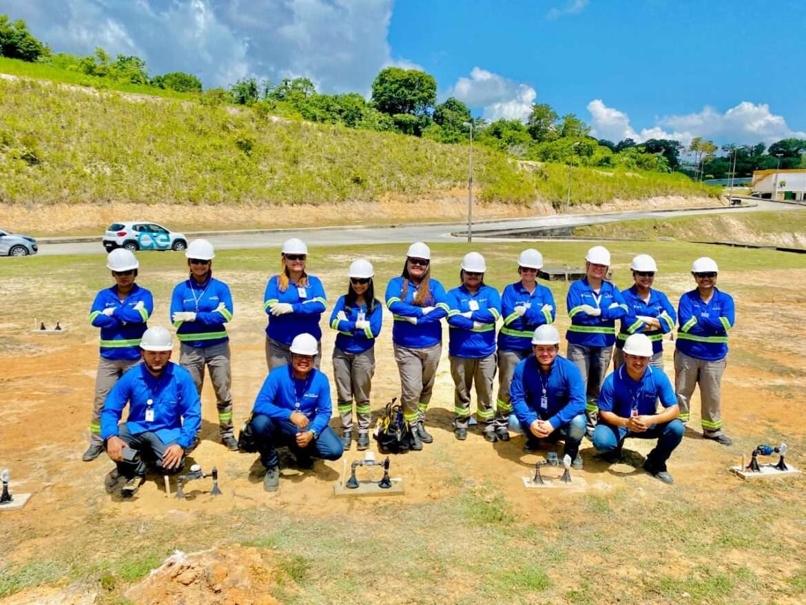 Primeira equipe de agentes de saneamento formada 100% por mulheres inicia trabalho na Águas de Manaus