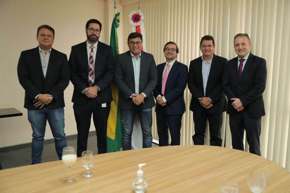 Wilson Lima recebe representantes do BID e debate modernização no Governo do Amazonas