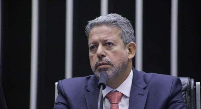 Presidente da Câmara dos Deputados, Arthur Lira é internado em Brasília