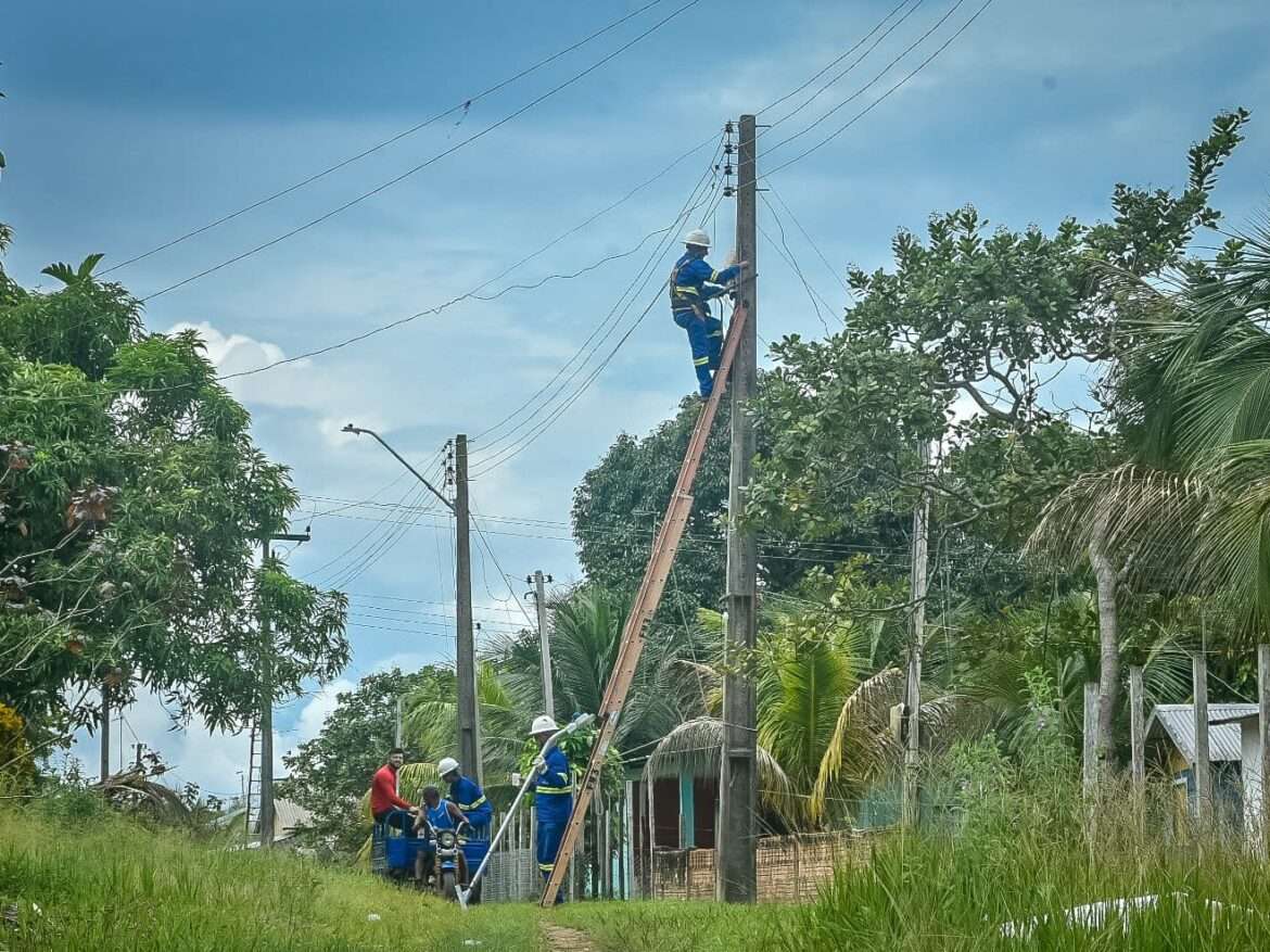 Prefeitura beneficia comunidade ribeirinha do assentamento Nazaré com ‘Ilumina Manaus Rural’