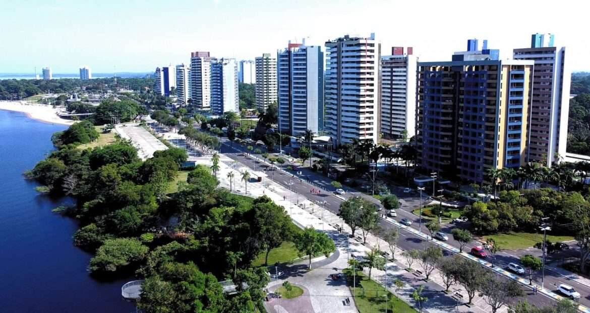 Prefeitura licencia cerca de 100 mil metros quadrados de área com alvarás de construção por mês