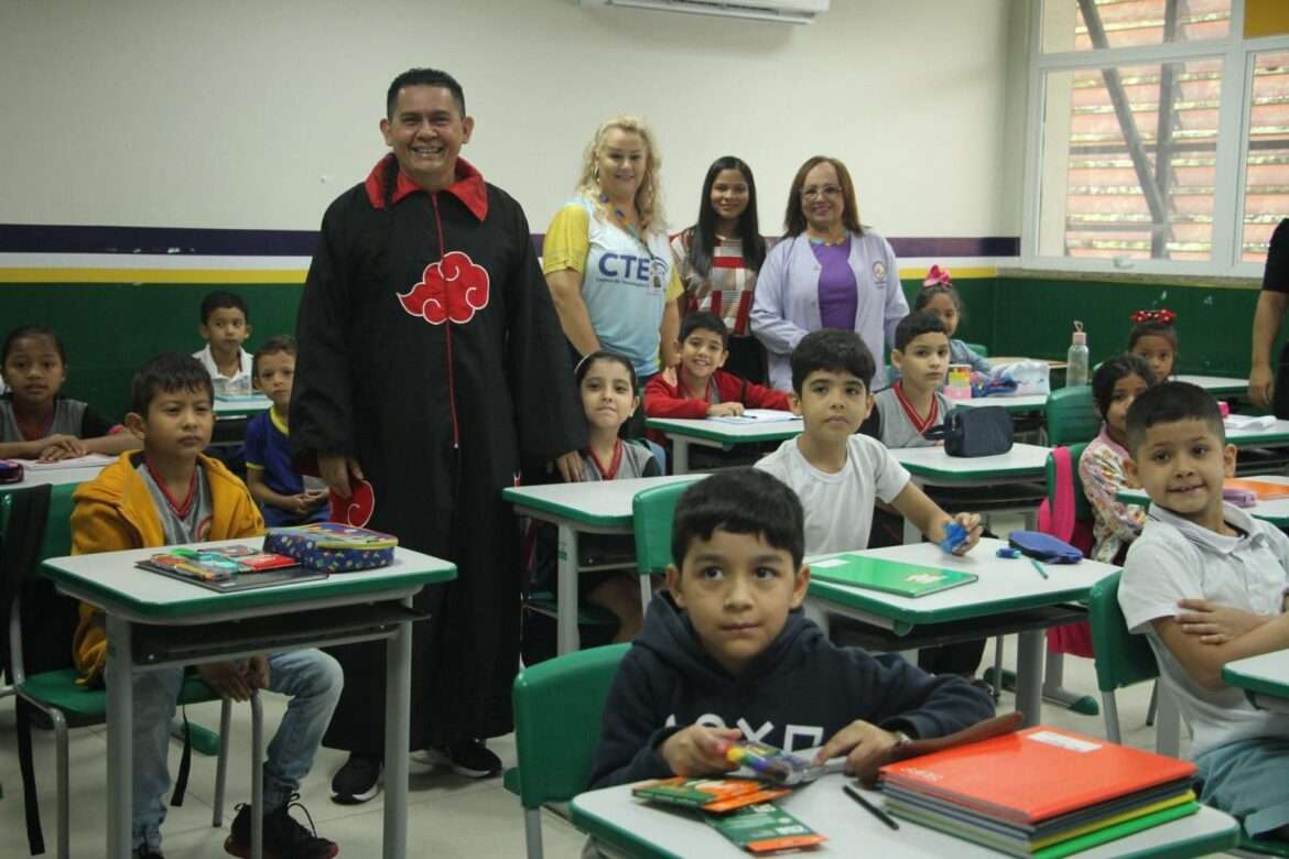 Mais de 240 mil estudantes da Prefeitura de Manaus retornam às aulas nas unidades de ensino da Semed