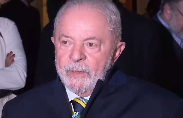 Lula lamenta morte de Amazonino Mendes: tinha gosto e vocação política