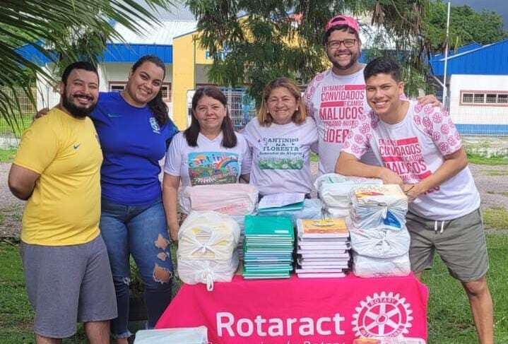 Mais de 620 cadernos escolares são entregues para entidades beneficentes de Manaus