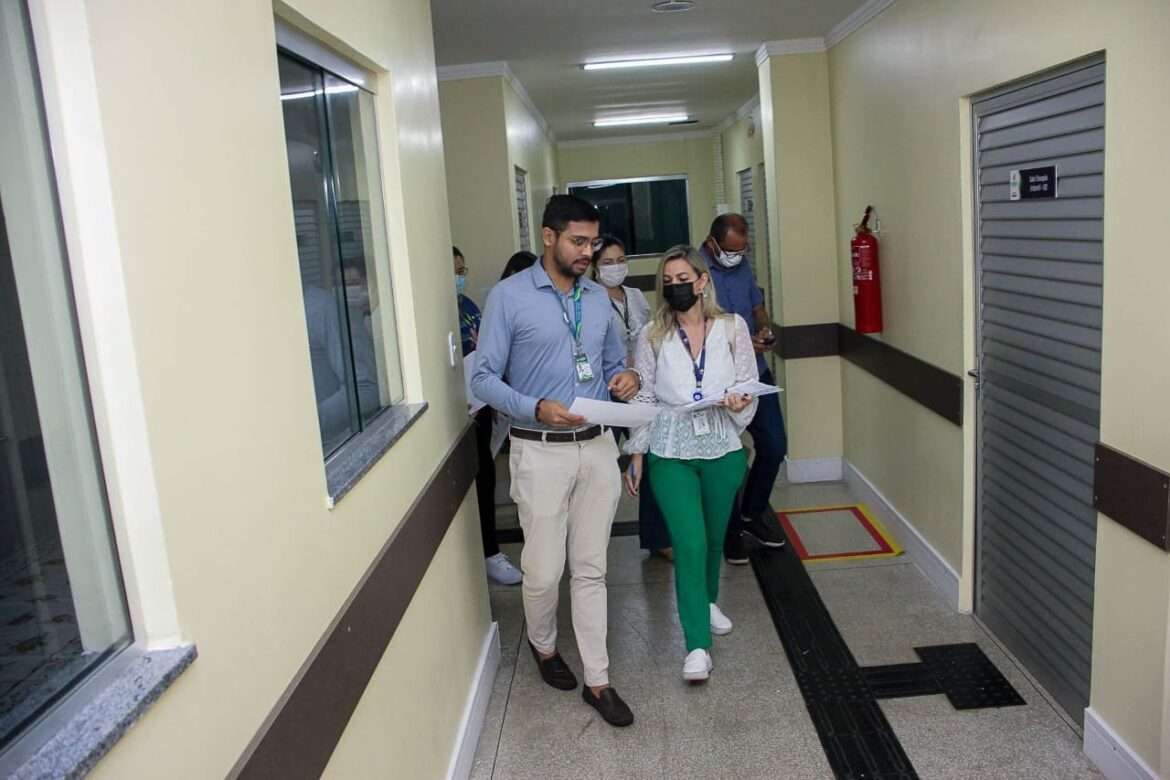 Policlínica Codajás recebe visita do Ministério da Saúde