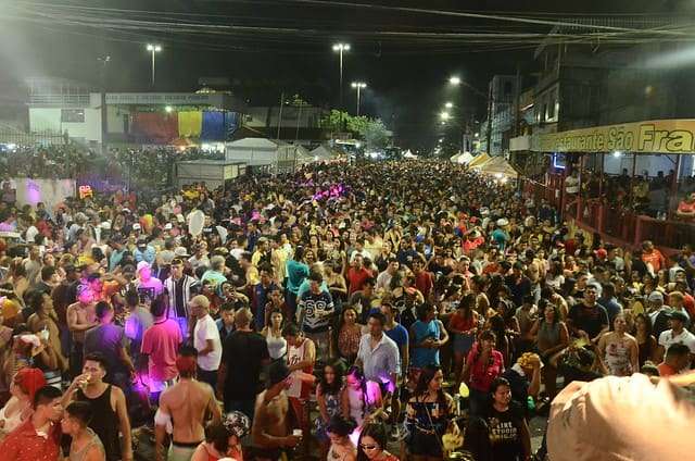 Carnaval: Bandas da Difusora, Bica e Boulevard, agitam o fim de semana em Manaus