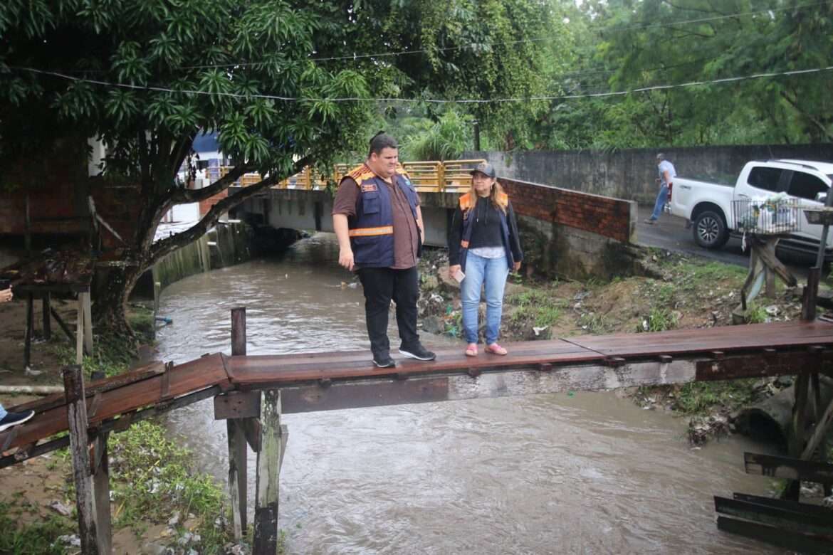 Prefeitura de Manaus mantém vigilância 24 horas e trabalho coordenado de secretarias para atendimento de emergências durante fortes chuvas