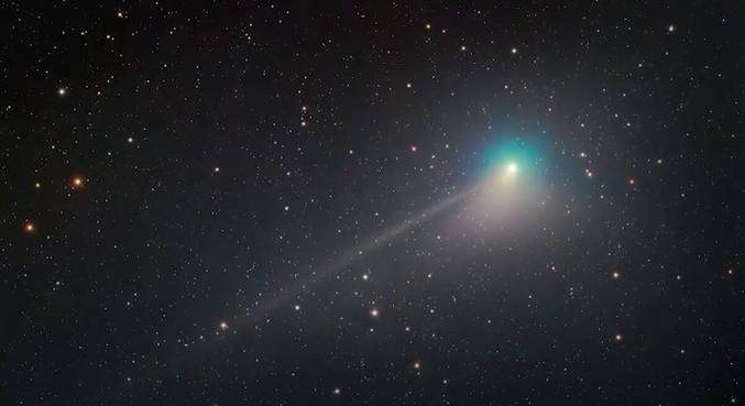 Moradores do sul de Minas poderão ver cometa que passa pelo planeta a cada 50 mil anos