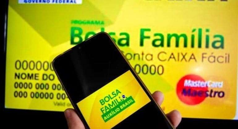 Mais de 1,5 milhão de beneficiários serão excluídos do Bolsa Família em março, diz ministro