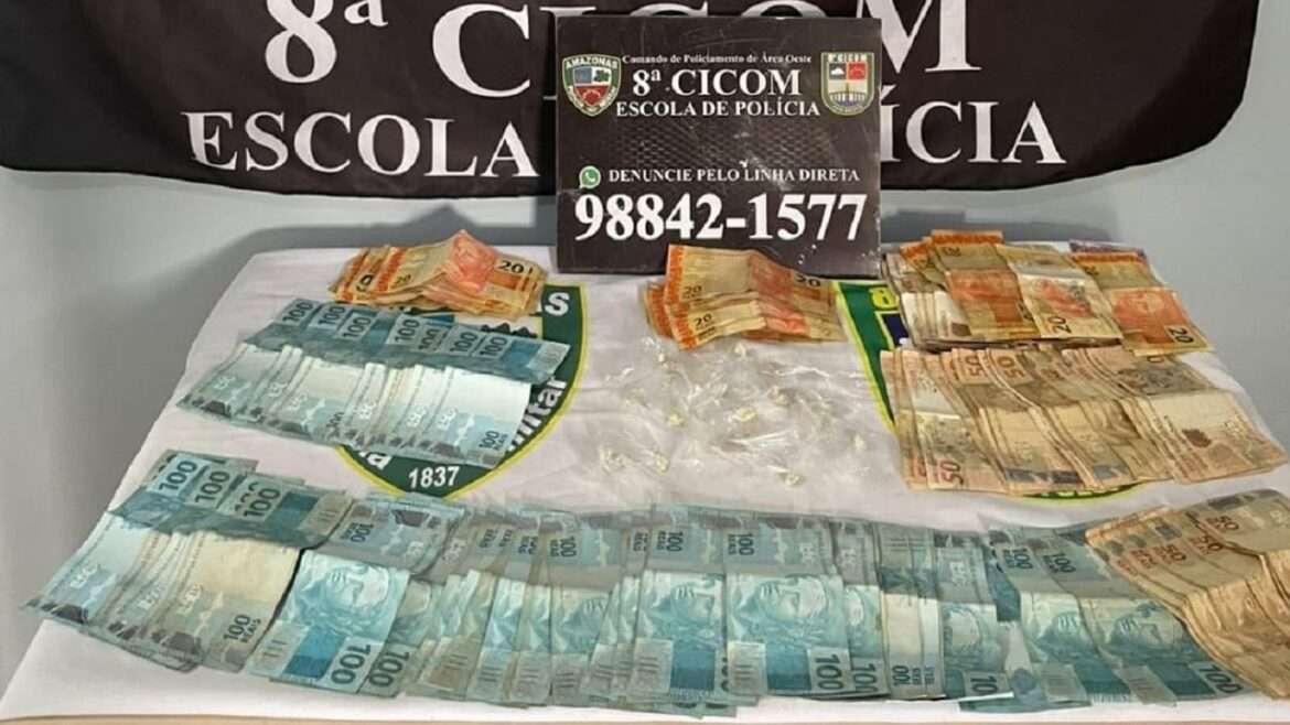 PM prende suspeita de tráfico com drogas e 10 mil na Compensa