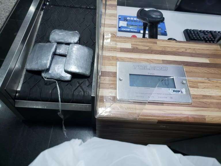 Passageiro é preso com supermaconha no aeroporto internacional de Manaus