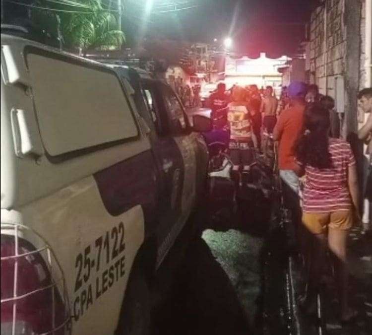 Criminosos invadem casa e matam homem a tiros