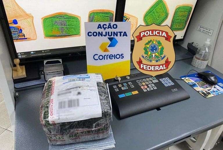 PF aprende maconha engessada que seria enviada pelos correios