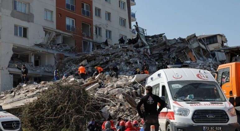 Número de mortos em terremoto na Turquia e Síria passa de 45 mil