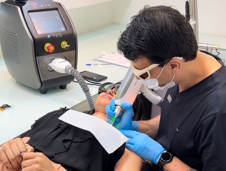 Empresa desenvolve máquina portátil de remoção de tatuagem