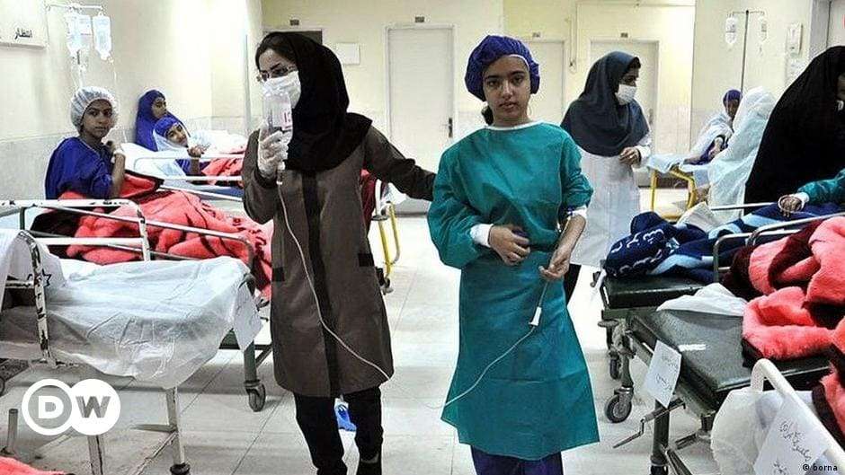Irã prende mais de 100 pessoas suspeitas de envenenar estudantes