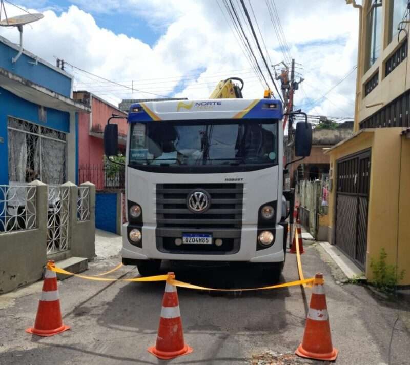 Bairro São Raimundo recebe novo transformador e rede elétrica