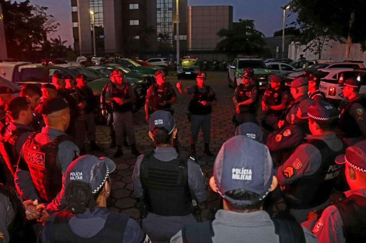 SSP-AM realiza operação conjunta com PMAM para reforçar policiamento na área central de Manaus